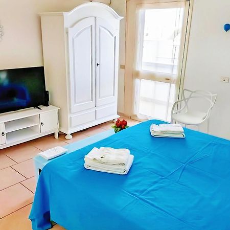 B&B Casa De Mare Lido Marini Bagian luar foto